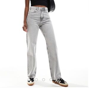 BERSHKA High Rise Mom Jeans Grey Acid Wash 90s Denim Size 6